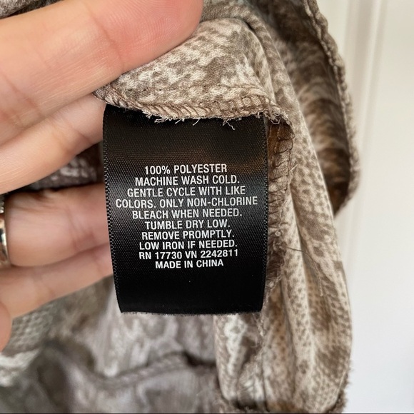 Mossimo Gray Snake Print Long Tank Size Small - Picture 6 of 7